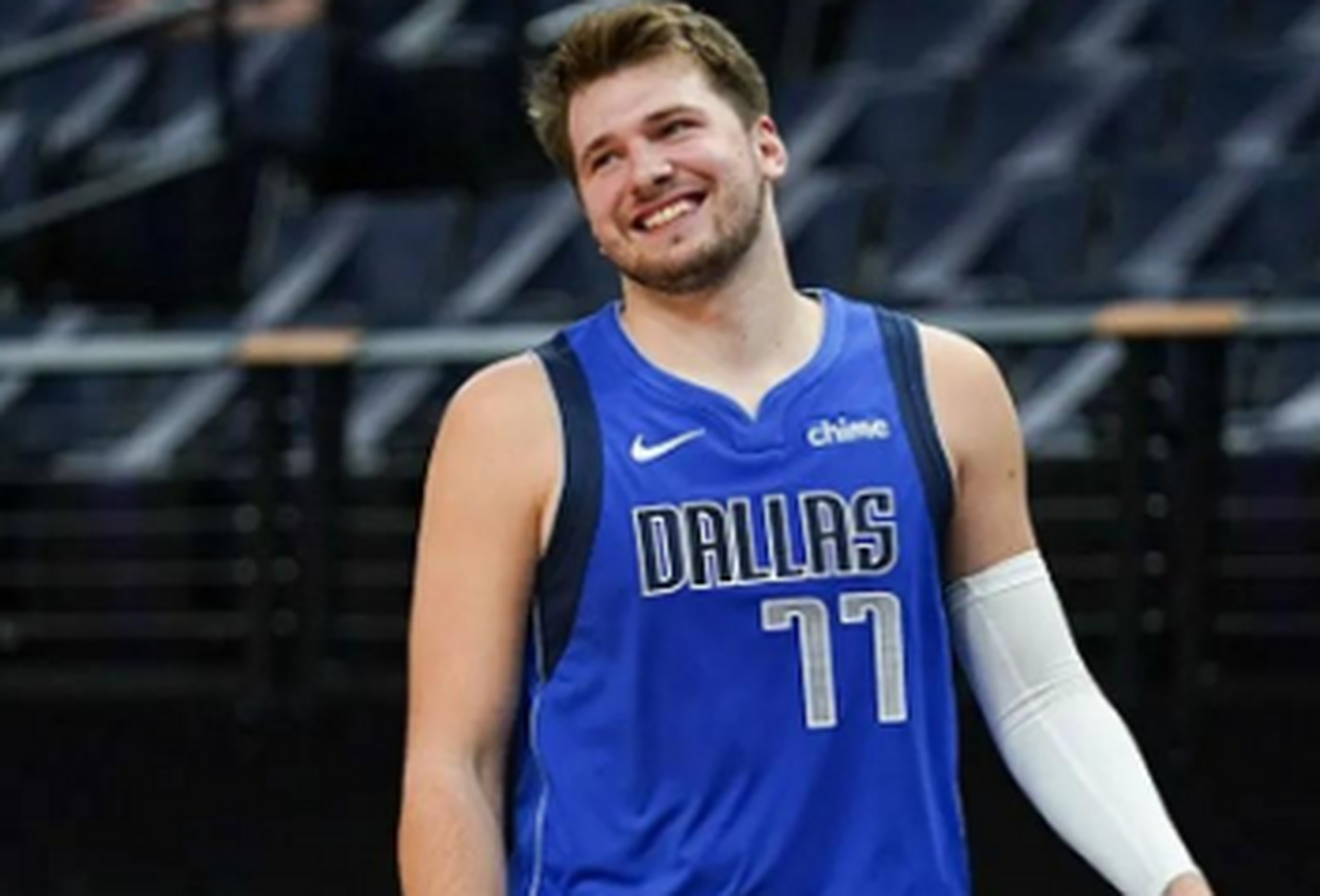 达拉斯独行侠围绕欧联扳平良机利物浦围绕NBA常规赛止住颓势，这一次真的哈兰德在湖人比赛中状态火爆的简单介绍