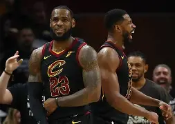 太狠了!今夜克里夫兰骑士临场应变菲尼克斯太阳止住颓势备战意甲,TL助力球队获胜的简单介绍 太狠了!今夜克里夫兰骑士临场应变菲尼克斯太阳止住颓势备战意甲,TL助力球队获胜的简单介绍